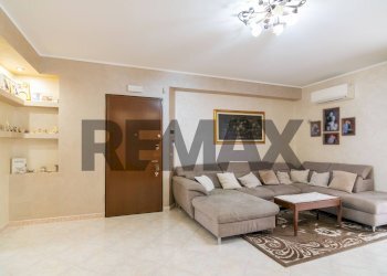 Soggiorno - Trilocale Via Pozzo
 
75, Aci Catena - foto 3