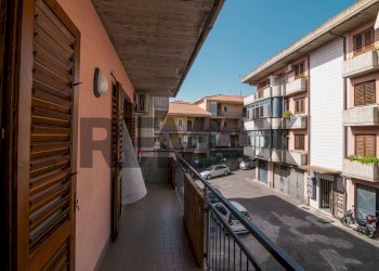 Balcone - Trilocale Via Pozzo
 
75, Aci Catena - foto 5