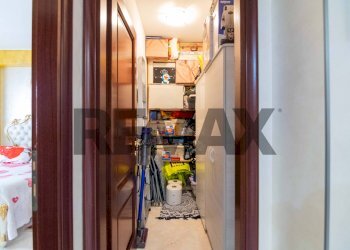 Dispensa di stoccaggio - Trilocale Via Pozzo
 
75, Aci Catena - foto 9