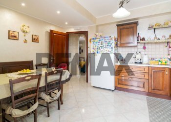 Cucina - Trilocale Via Pozzo
 
75, Aci Catena - foto 18