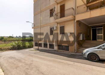 Edificio all\'aperto - Four-room apartment Via Augusto Righi
 
6, Comiso - photo 2