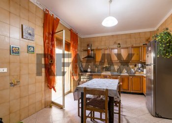 Cucina - Four-room apartment Via Augusto Righi
 
6, Comiso - photo 16
