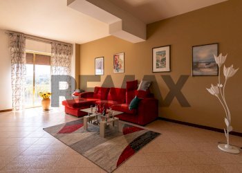 Soggiorno - Four-room apartment Via Augusto Righi
 
6, Comiso - photo 38