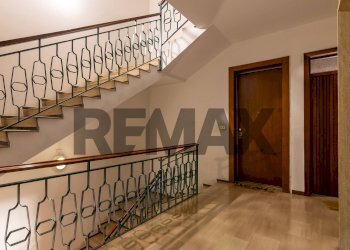 Scale - Four-room apartment Via Augusto Righi
 
6, Comiso - photo 44
