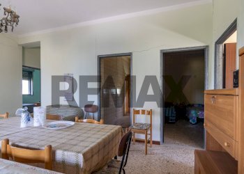 Sala da pranzo - Villa SP 33
 
snc, Mineo - foto 30