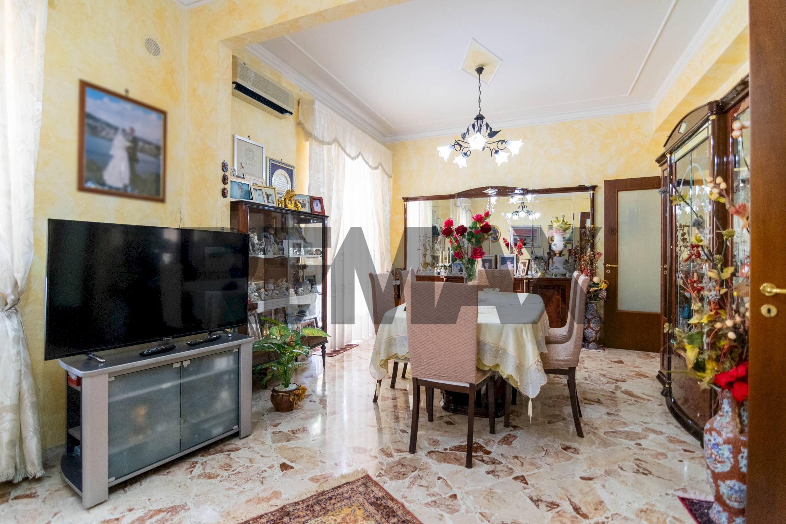 Sala da pranzo - Independent house Via Guglielmo Oberdan
 
14, Motta Sant'Anastasia - photo 2