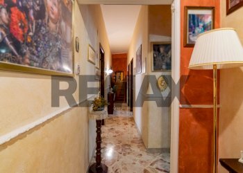 Hall / corridoio - Independent house Via Guglielmo Oberdan
 
14, Motta Sant'Anastasia - photo 3