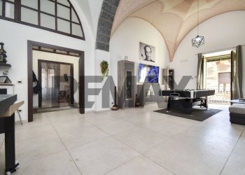 Soggiorno - Casa semi indipendente Via Giuseppe Garibaldi
 
16, Giarre - foto 4