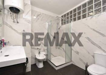 Bagno - Casa semi indipendente Via Giuseppe Garibaldi
 
16, Giarre - foto 18