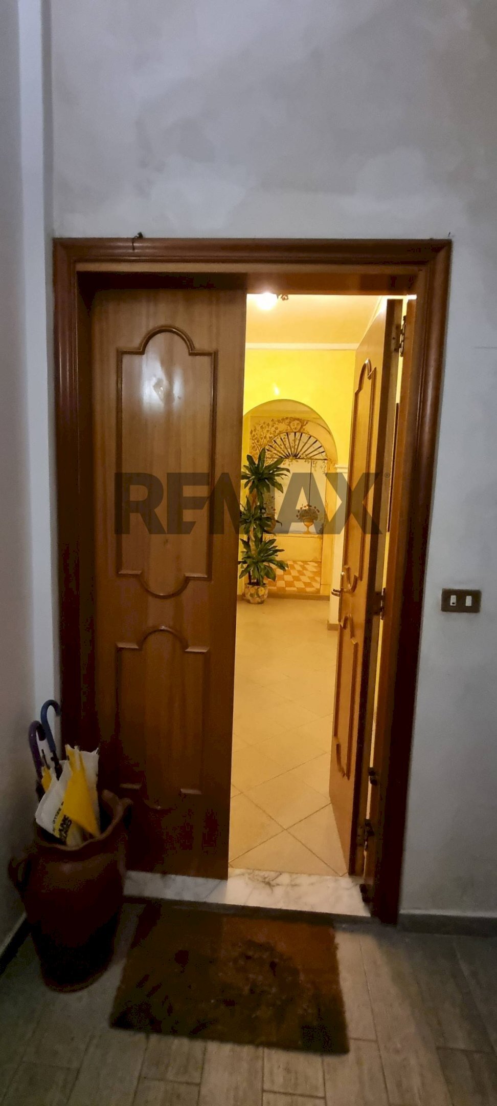 Hall / corridoio - Quadrilocale Via Merano
 
13, Paterno - foto 1