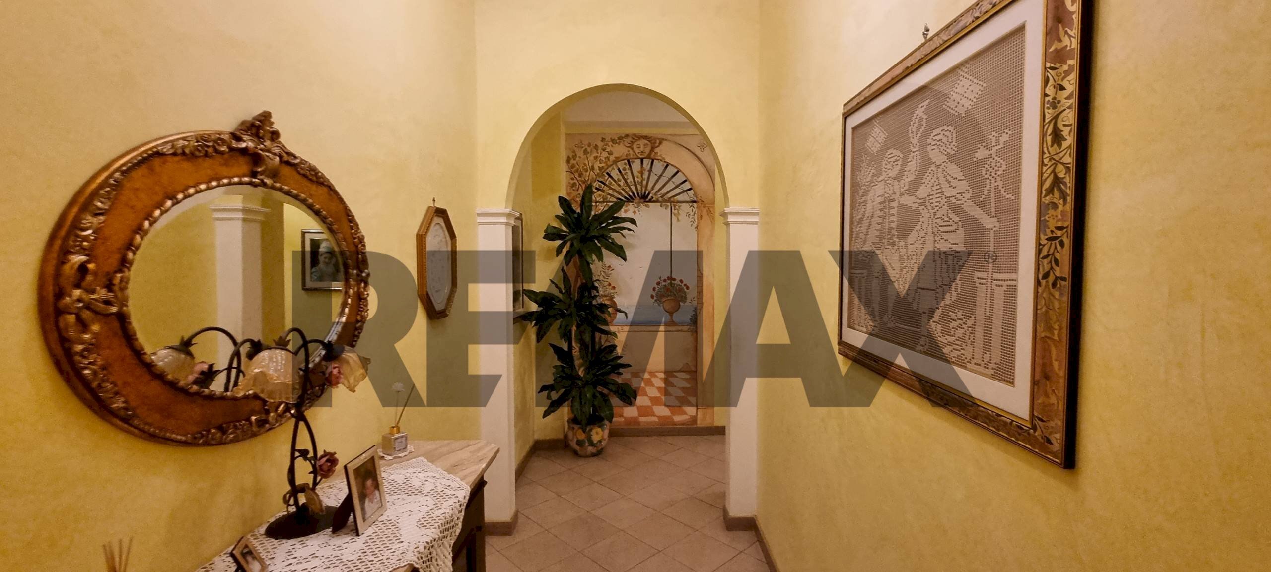 Hall / corridoio - Quadrilocale Via Merano
13, Paterno - foto 2