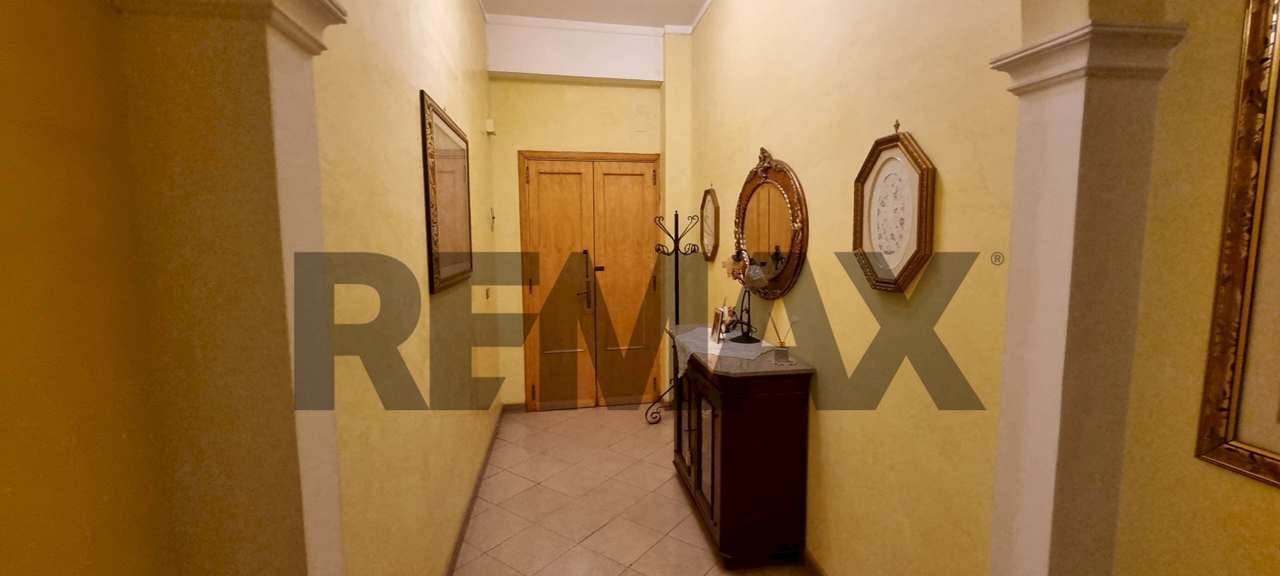 Hall / corridoio - Quadrilocale Via Merano
13, Paterno - foto 3