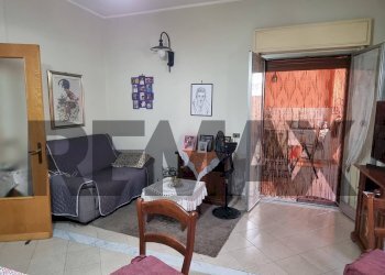 Sala da pranzo - Quadrilocale Via Merano
 
13, Paterno - foto 6