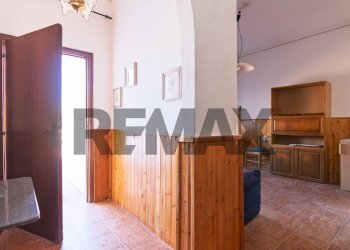 Hall / corridoio - Villa Via Filzetta
 
11, Catania - photo 17
