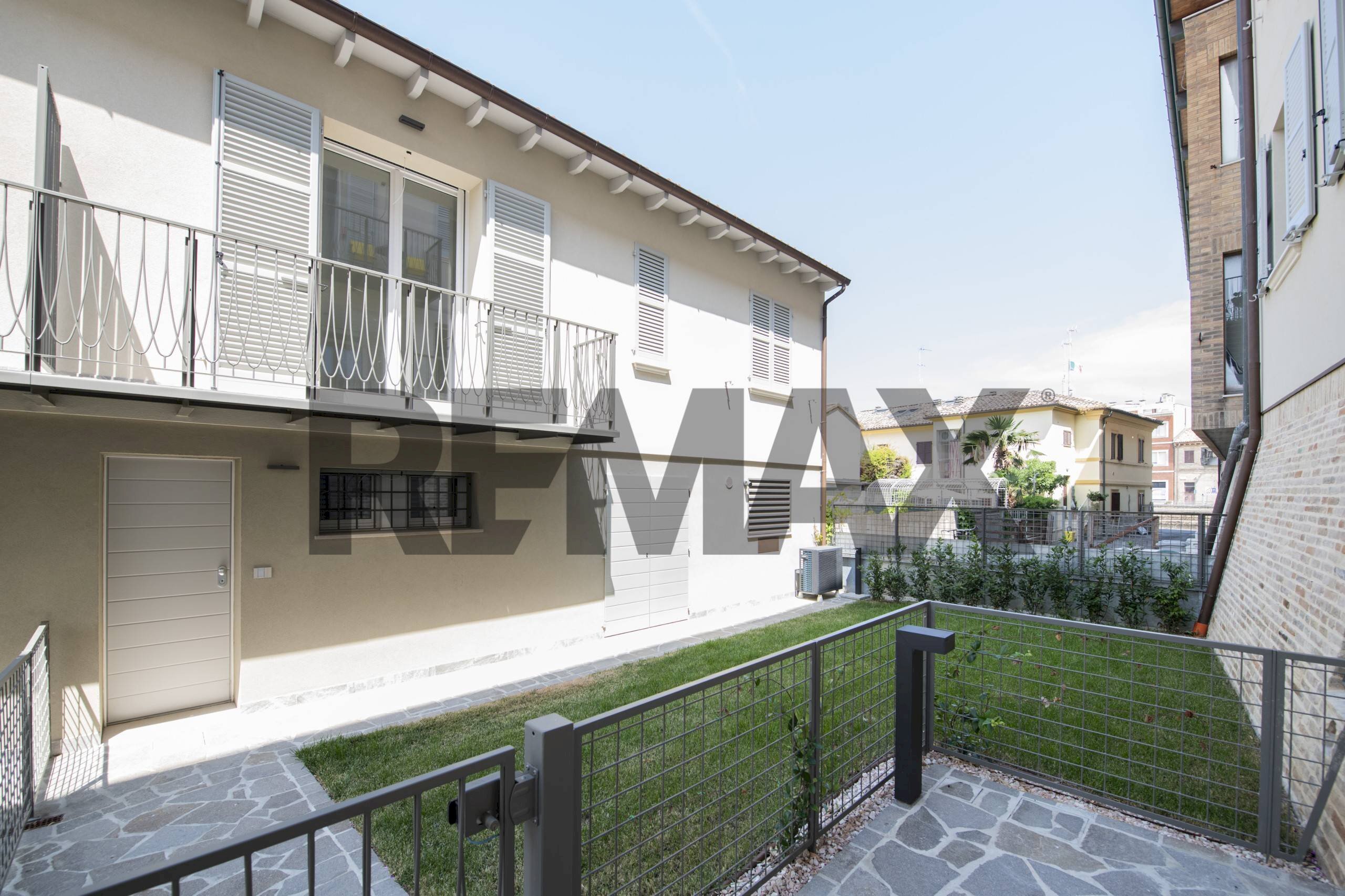 Balcone - Quadrilocale Via Narente
 
27, Senigallia - foto 1