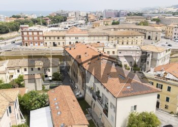 Edificio all\'aperto - Quadrilocale Via Narente
 
27, Senigallia - foto 2