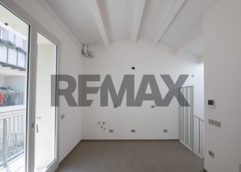 Stanza vuota - Quadrilocale Via Narente
 
27, Senigallia - foto 10