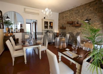 Sala da pranzo - Locale Commerciale VIA TADDEINI
 
70, Montespertoli - foto 2