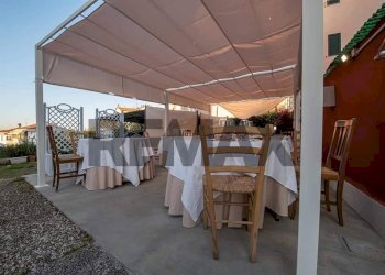 Terrazza - Locale Commerciale VIA TADDEINI
 
70, Montespertoli - foto 24