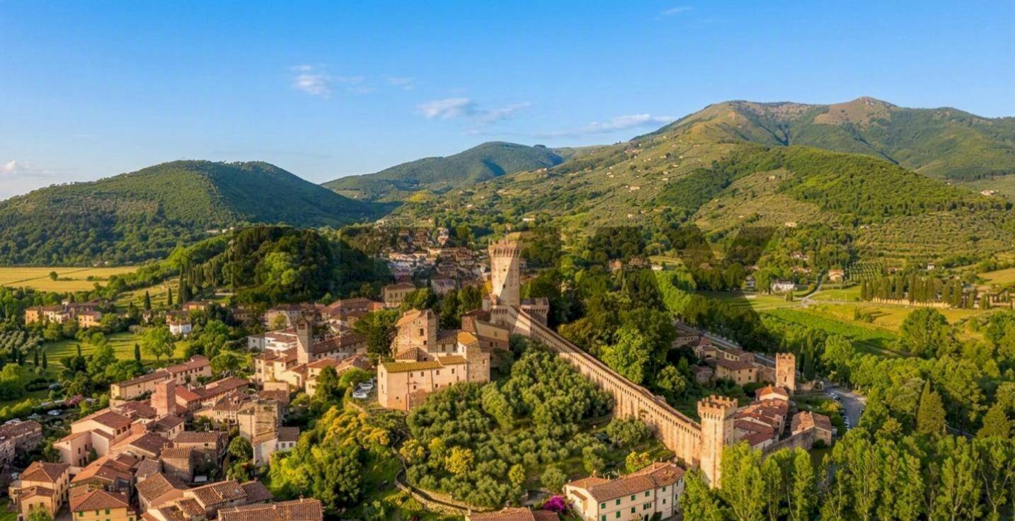 Vista delle montagne - Terreno agricolo Località la Verruca Coli
 
1, Vicopisano - foto 1