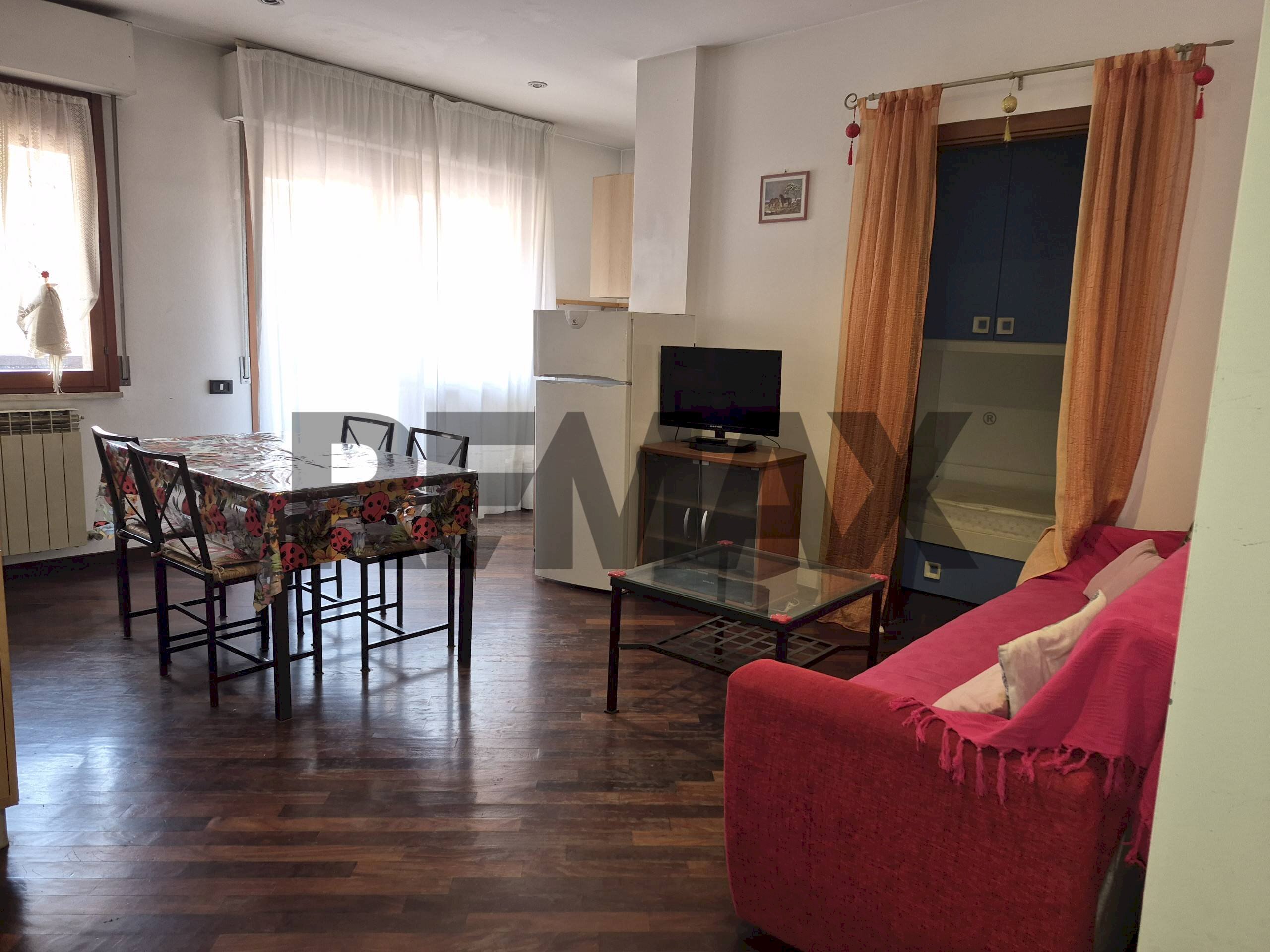 Sala da pranzo - Bilocale Via Romeo Gallenga
 
59, Perugia - foto 1