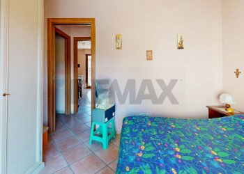 Camera / camera da letto - Three-room apartment Via Palmiro Togliatti
 
10, Magione - photo 8