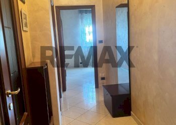 Hall / corridoio - Three-room apartment VIA SEMPIONE
130, Torino - photo 8