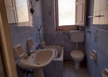 Bagno - Casa indipendente Via Giuseppe Garibaldi
 
121, Mirabella Imbaccari - foto 19