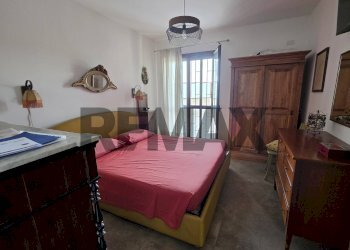 Camera / camera da letto - Quadrilocale Nizzeti
 
171, Aci Catena - foto 26