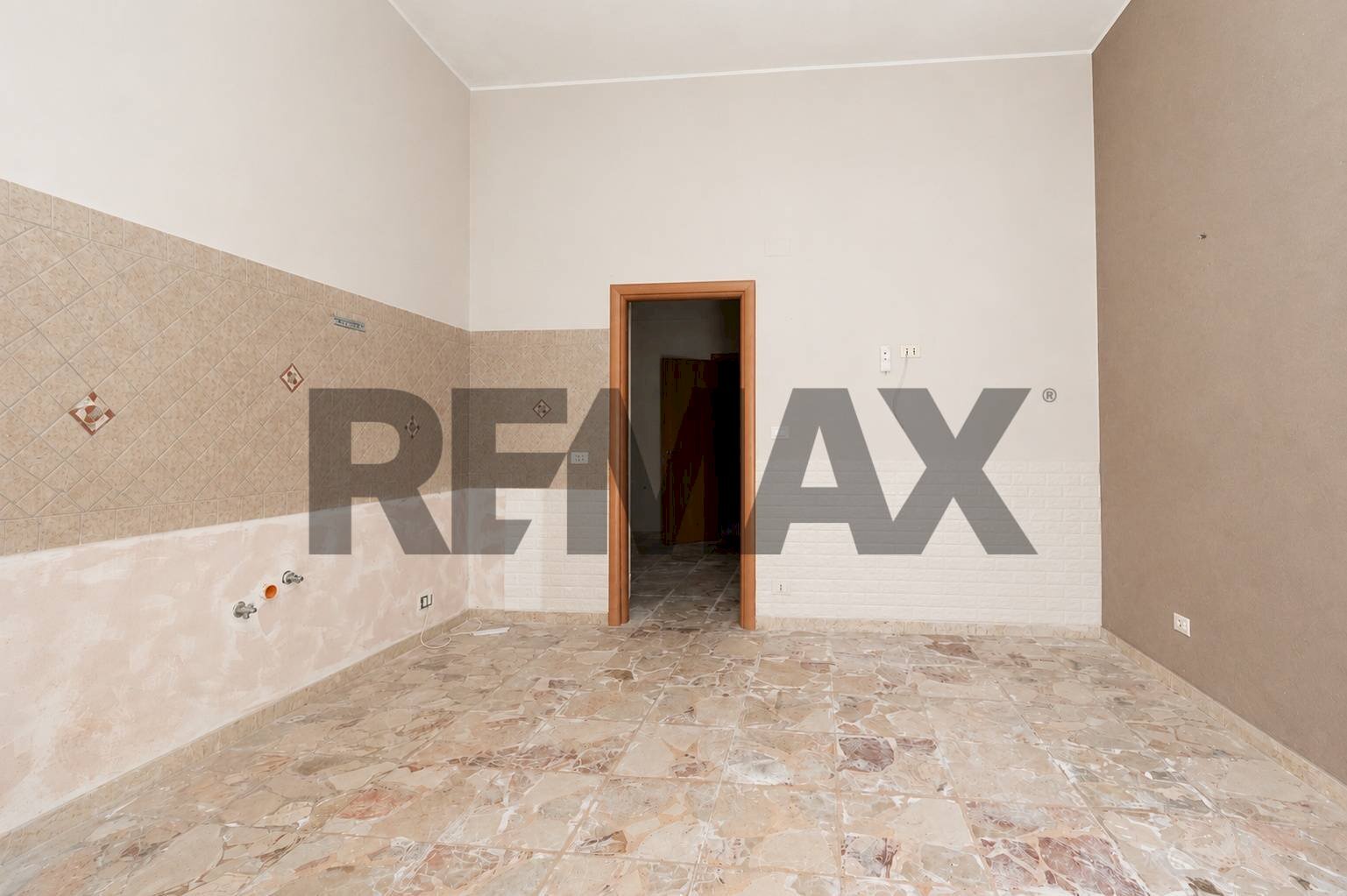 Stanza vuota - Three-room apartment via Alessandro Manzoni
66, Misterbianco - photo 3