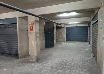 Parcheggio - Box Via E. Fermi
 
10, Catania - foto 8