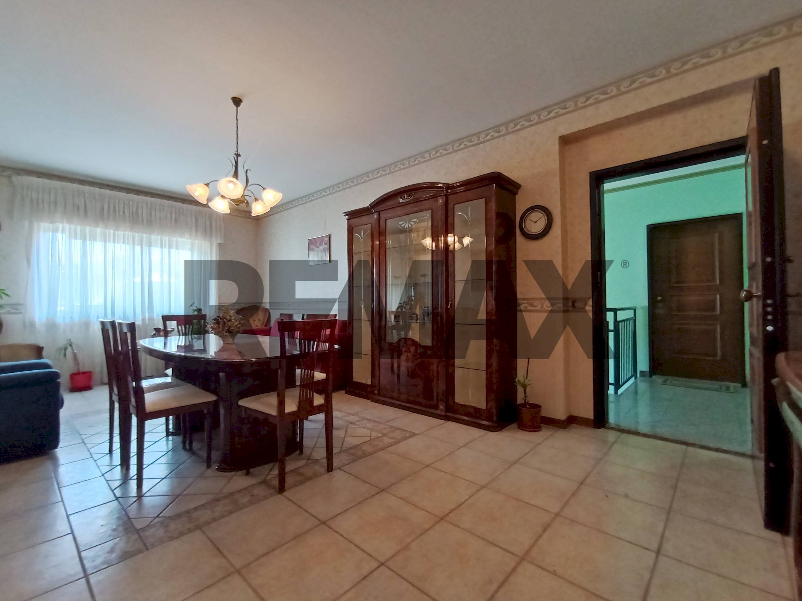 Sala da pranzo - Quadrilocale Via Cristoforo Colombo
27, Tremestieri Etneo - foto 2