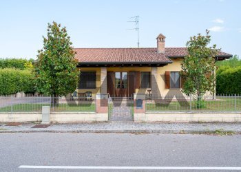 Casa all\'aperto - Independent house Via Curiel
 
CM, Gazzuolo - photo 1
