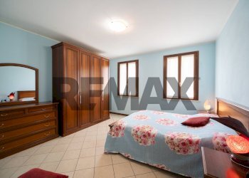 Camera / camera da letto - Independent house Via Curiel
 
CM, Gazzuolo - photo 10