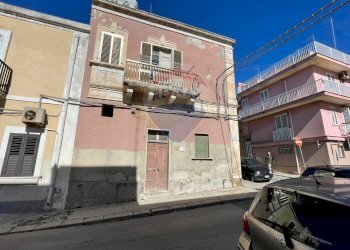 Edificio all\'aperto - Casa indipendente Via Paolo Cassar Scalia
 
119, Pachino - foto 2