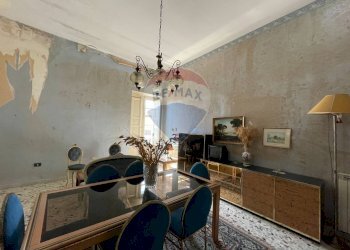 Sala da pranzo - Casa indipendente Via Paolo Cassar Scalia
 
119, Pachino - foto 9