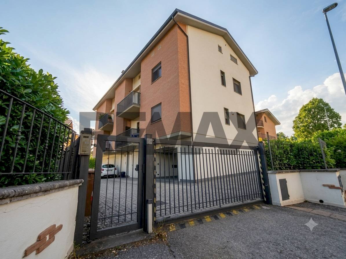 Edificio all\'aperto - Three-room apartment Via del Torcituro
 
1, L'Aquila - photo 1