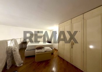 Camera / camera da letto - Two-room apartment Via Giordano Bruno
118, Napoli - photo 10