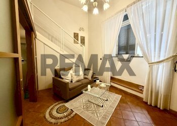 Soggiorno - Two-room apartment Via Giordano Bruno
118, Napoli - photo 14