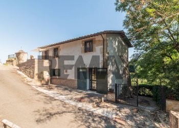 Casa all\'aperto - Villa Via Guglielmo Marconi
 
1, Ischia di Castro - photo 2