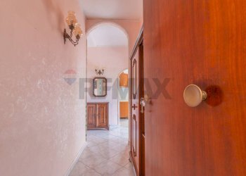 Hall / corridoio - Three-room apartment Via Del Pettinaro
 
4, Ischia di Castro - photo 5