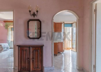 Hall / corridoio - Three-room apartment Via Del Pettinaro
 
4, Ischia di Castro - photo 7
