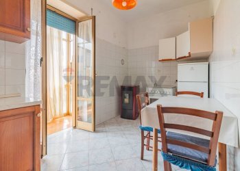 Cucina - Three-room apartment Via Del Pettinaro
 
4, Ischia di Castro - photo 13
