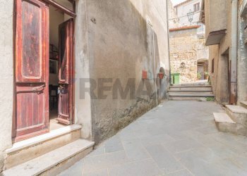 Edificio all\'aperto - Two-room apartment Via Del Fiore
 
45, Ischia di Castro - photo 4