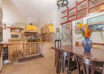 Cucina - Two-room apartment Via Del Fiore
 
45, Ischia di Castro - photo 9