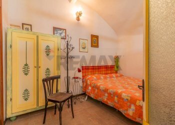 Camera / camera da letto - Two-room apartment Via Del Fiore
 
45, Ischia di Castro - photo 14