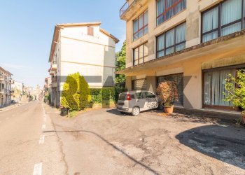Edificio all\'aperto - Commercial Premises via Piave
93, Gradoli - photo 6