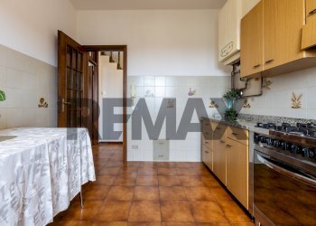 Cucina - Quadrilocale Via Bellaria
 
4, Salsomaggiore Terme - foto 22