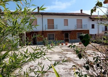 Foto 1 - Casa semi indipendente Via Bausola
 
22, Isola d'Asti - foto 1