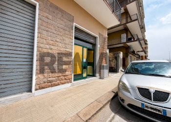 Edificio all\'aperto - Magazzino via monsignor Saba
 
11, Sassari - foto 1